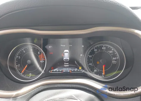 2016 Jeep Cherokee High Altitude z USA, uszkodzony, nr VIN 1C4PJMDB2GW318790